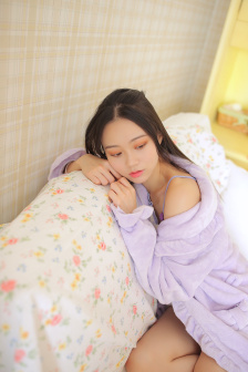 大胸年轻继坶2韩伦影院